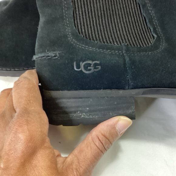UGG HILLHURST II SZ 8 Black Suede / Knit Ankle Boots so 8 $190 main image 6